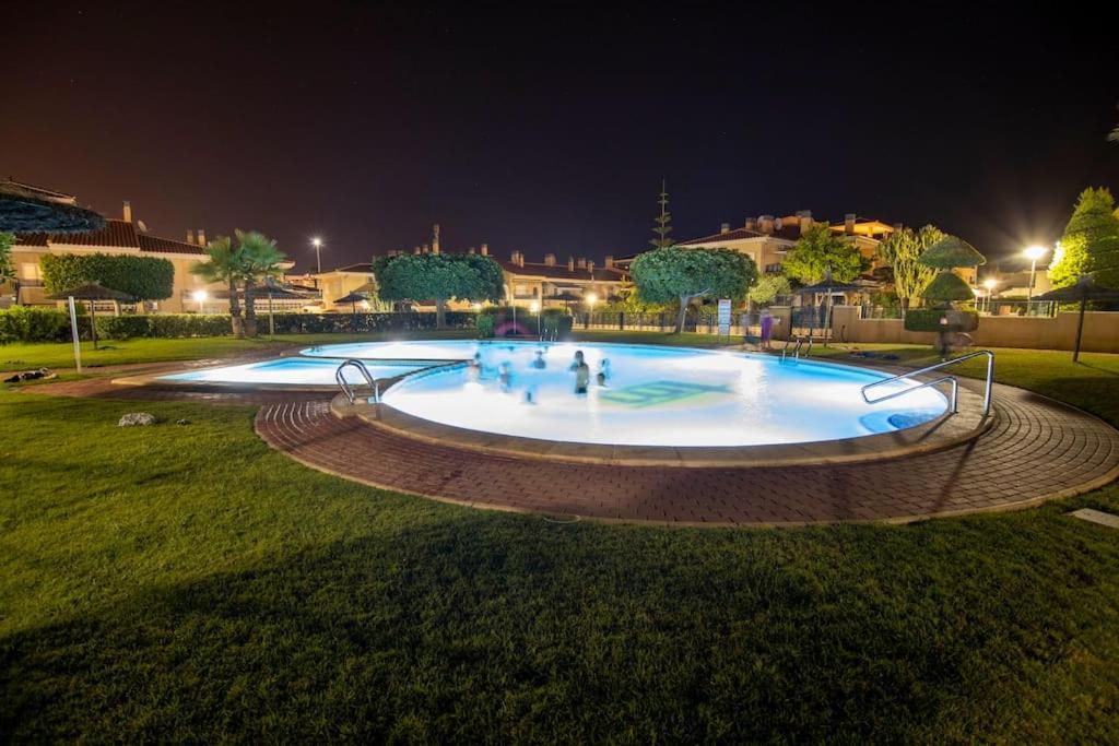 サンタ・ポラ Disfruta De La Playa Y Piscina, Acogedora Casaヴィラ エクステリア 写真
